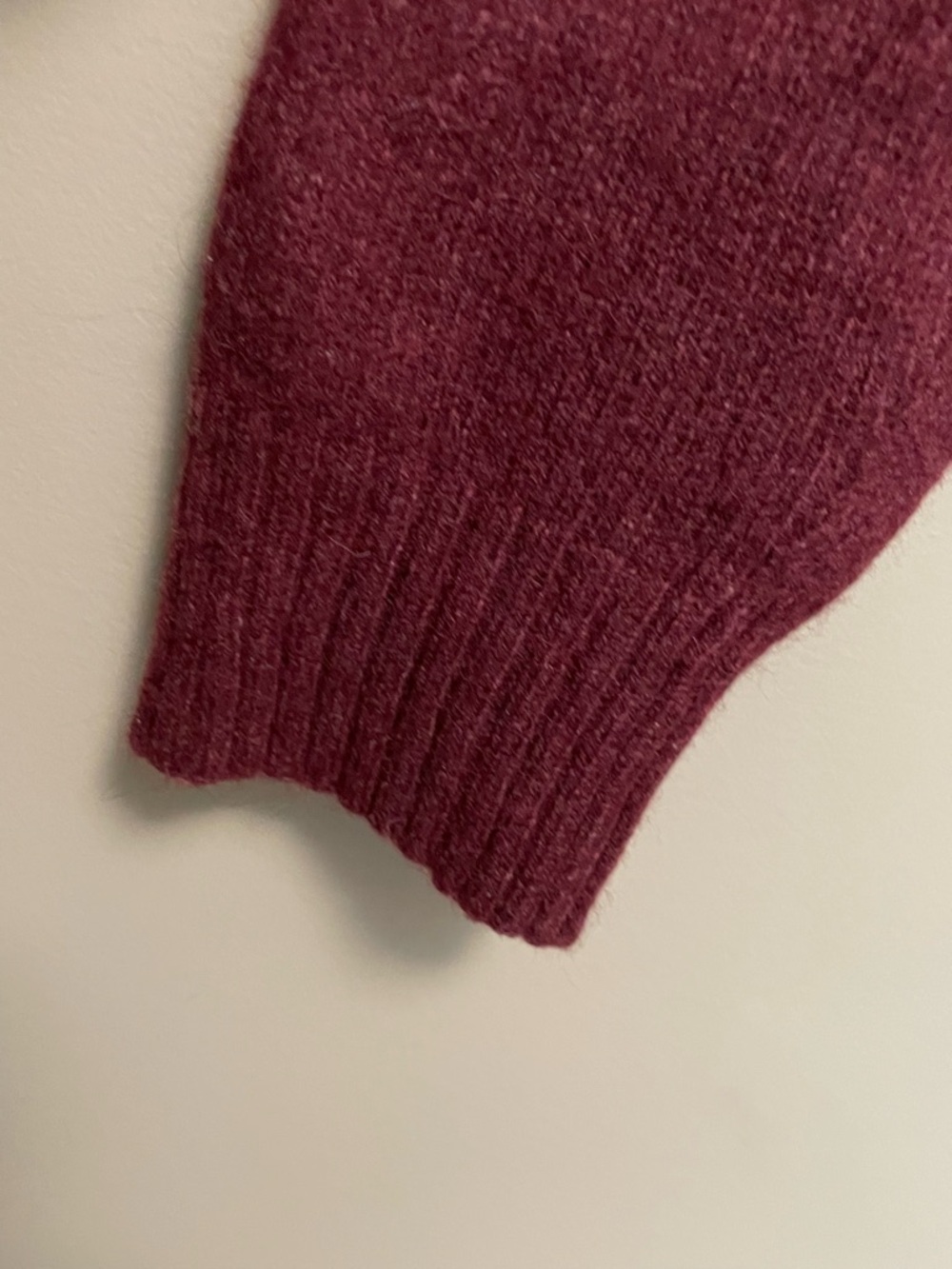 Uniqlo Burgundy Wool Alpaca Blend Cardigan Women’s Size Small - Picture 5 of 11